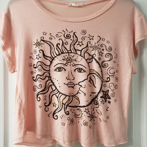 Sun & Moon Light Pink Flowy Crop Top - Picture 2 of 4